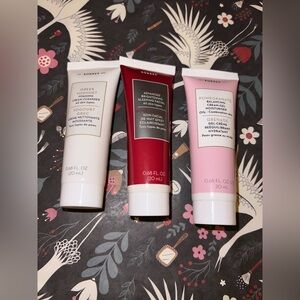 Korres Cleanser & Moisturizer Set - Red, White, Pink